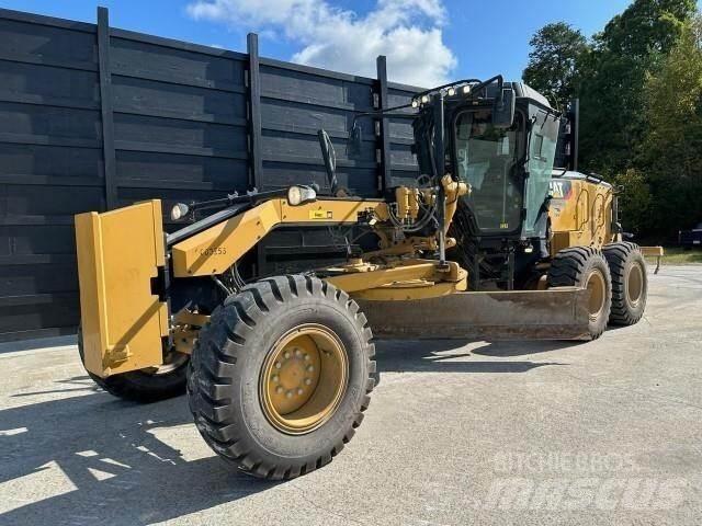 CAT 120 Graders
