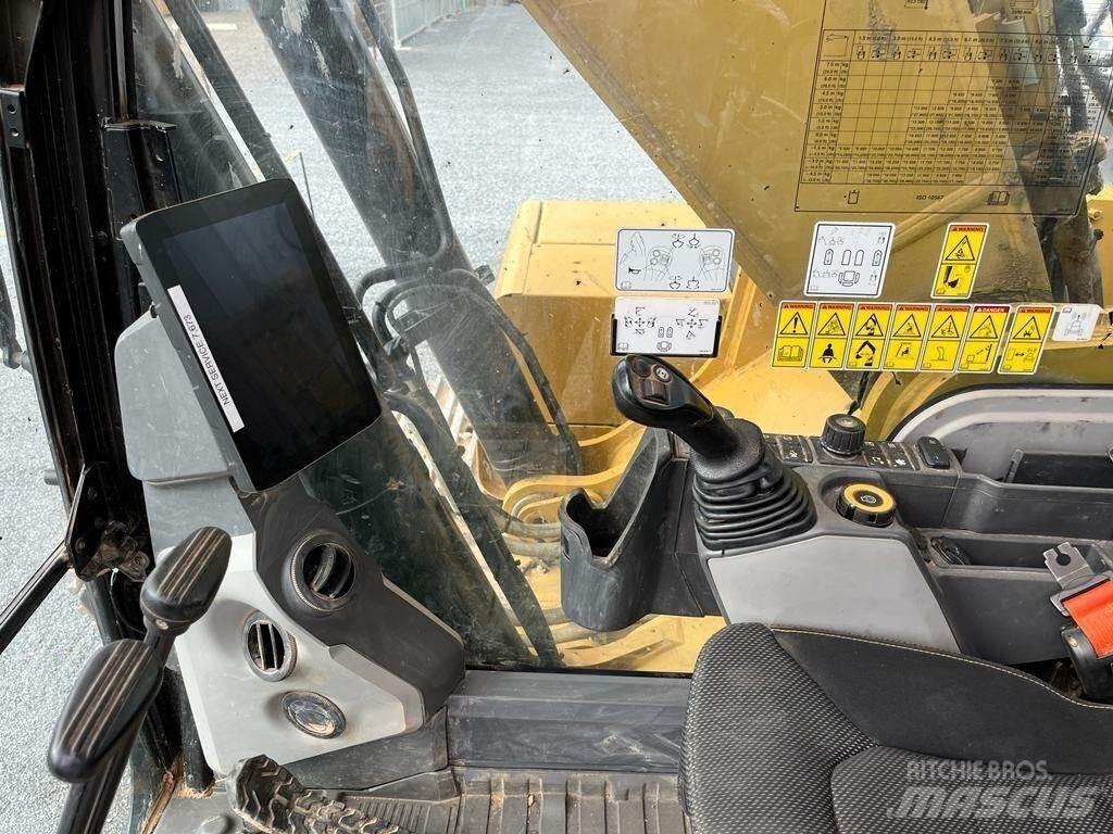 CAT 330 Crawler excavators