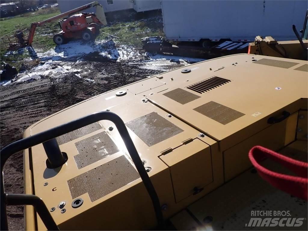 CAT 330 Crawler excavators