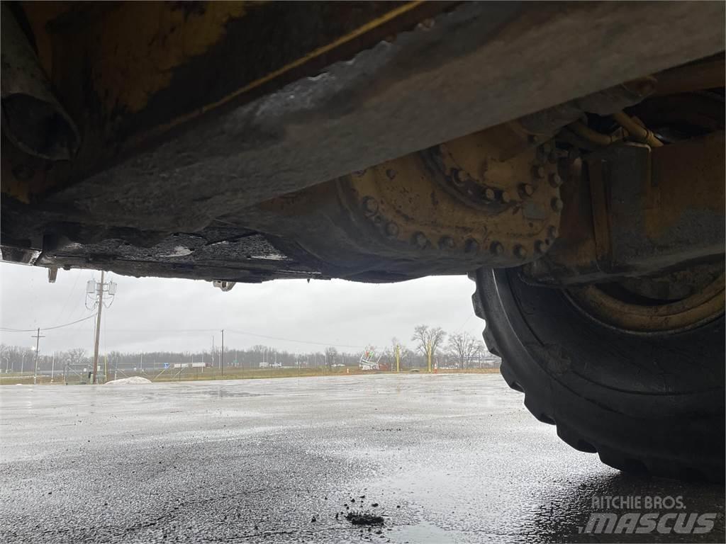 CAT 745C Articulated Haulers