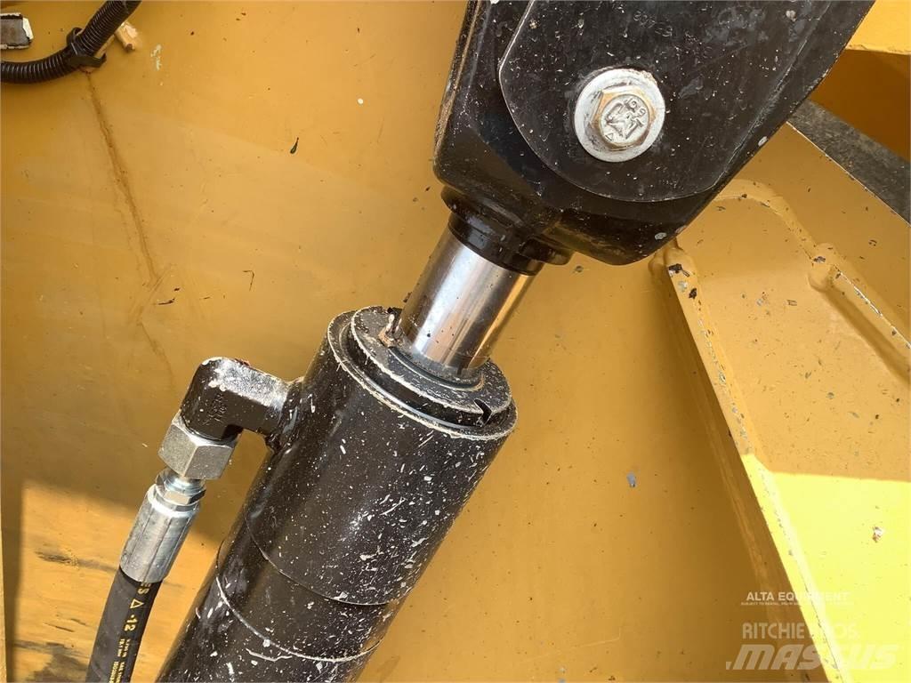 CAT 926M Wheel loaders