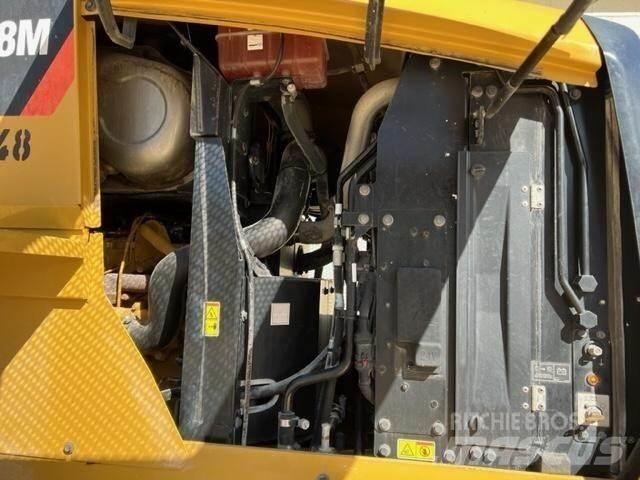 CAT 938M Wheel loaders