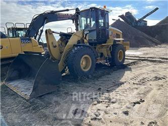 CAT 938M Wheel loaders