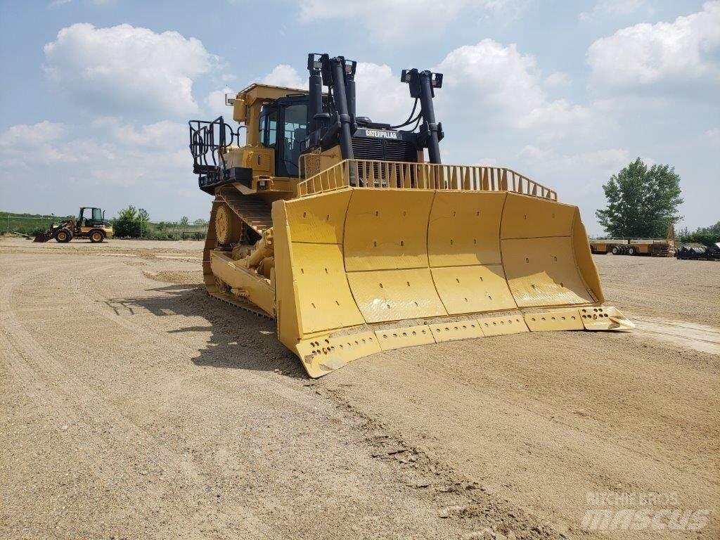 CAT D10T Crawler dozers