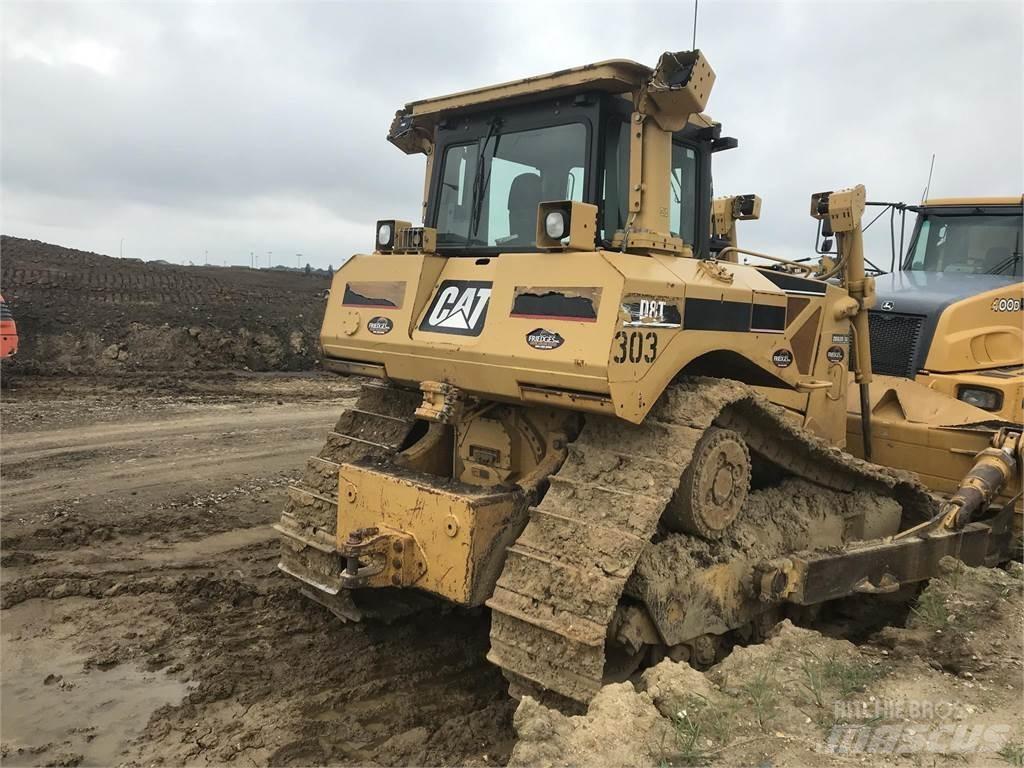 CAT D8T Crawler dozers