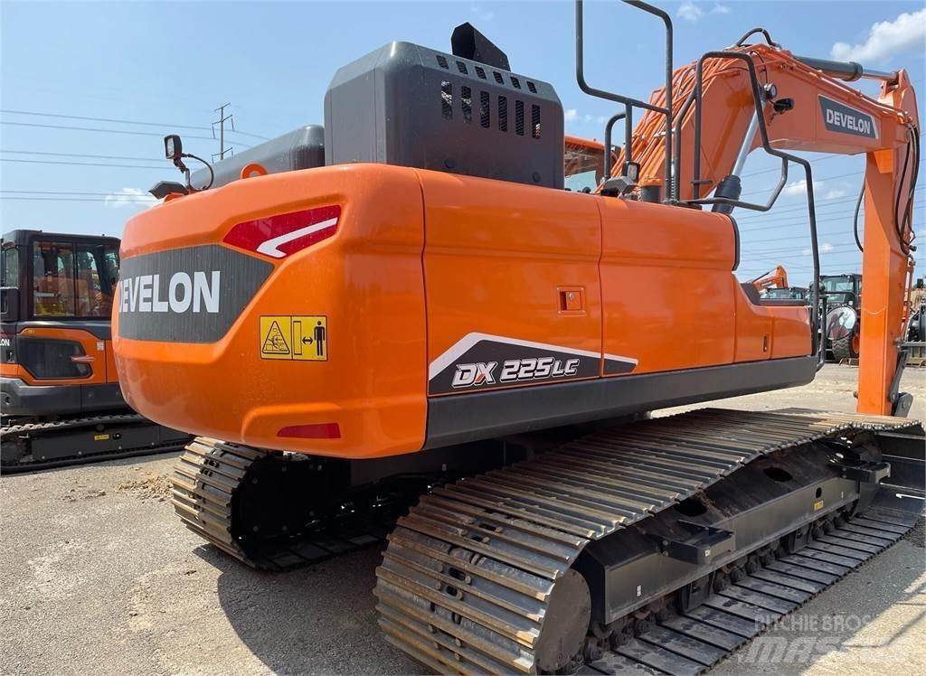 Develon DX225 LC-7 Crawler excavators