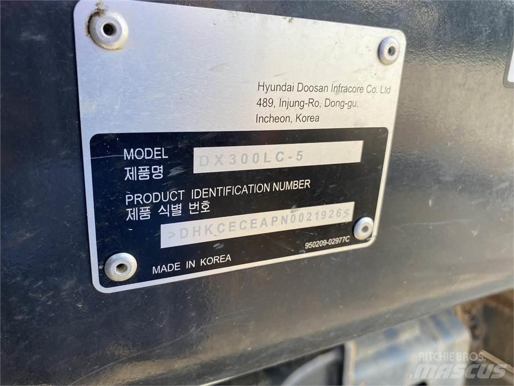 Develon DX300 LC-5 Crawler excavators