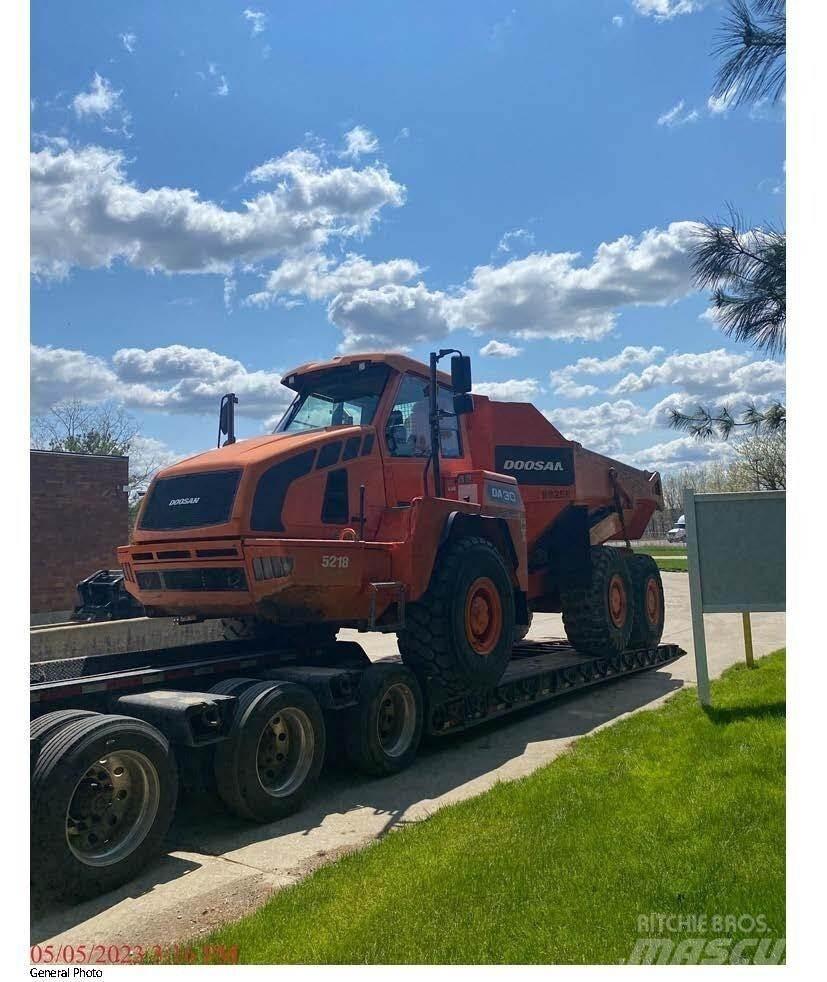 Doosan DA30 Articulated Haulers