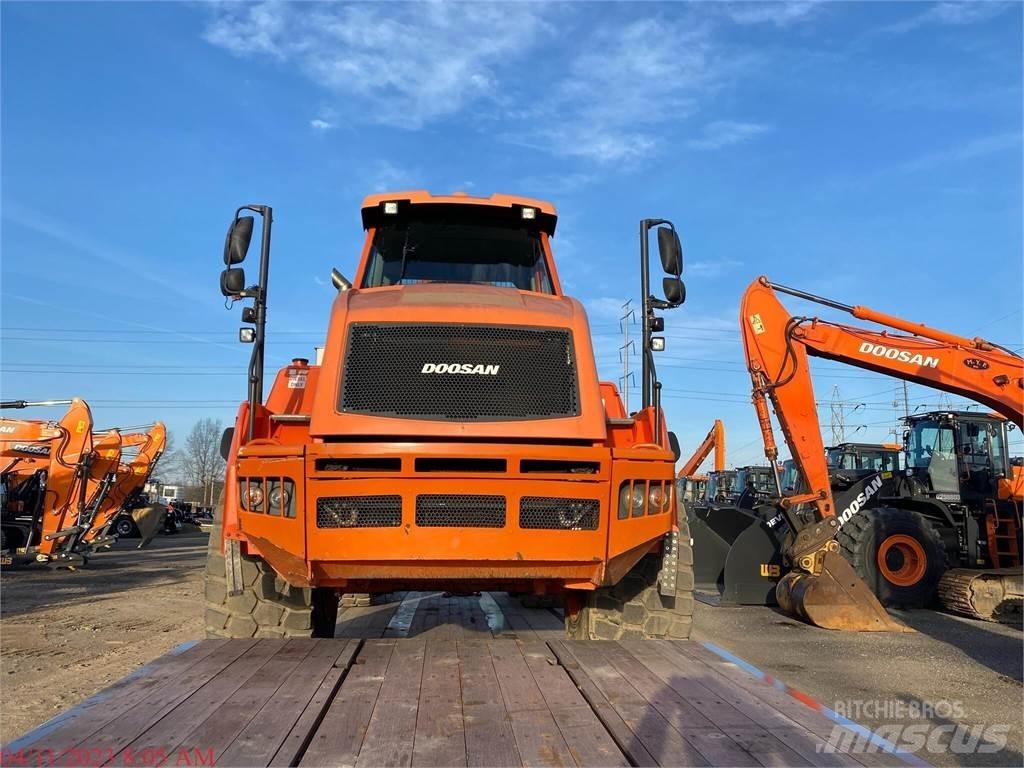 Doosan DA30-5 Articulated Haulers