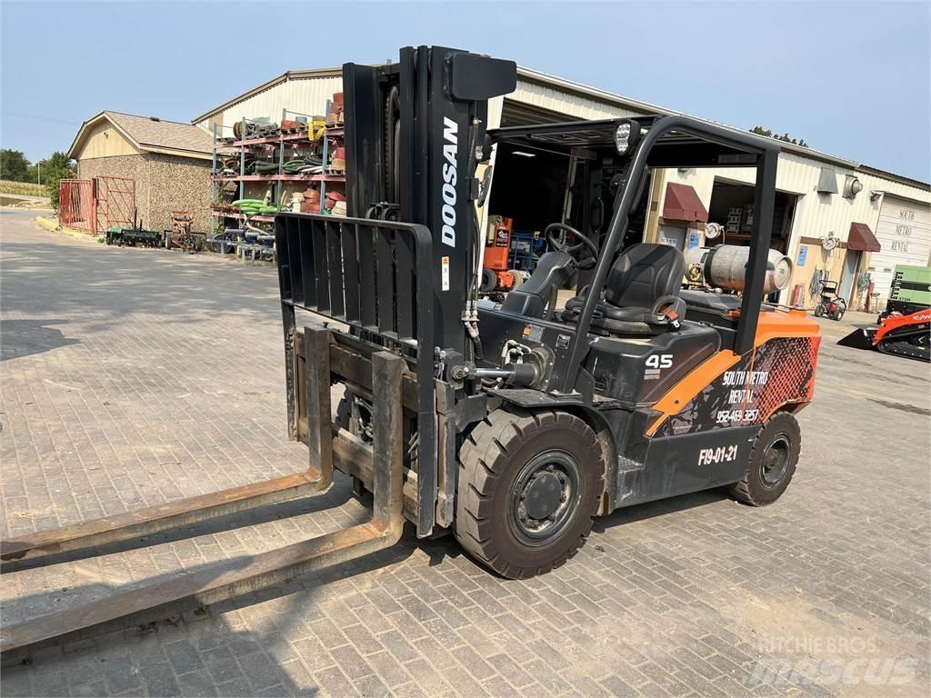 Doosan G45S-7 Other