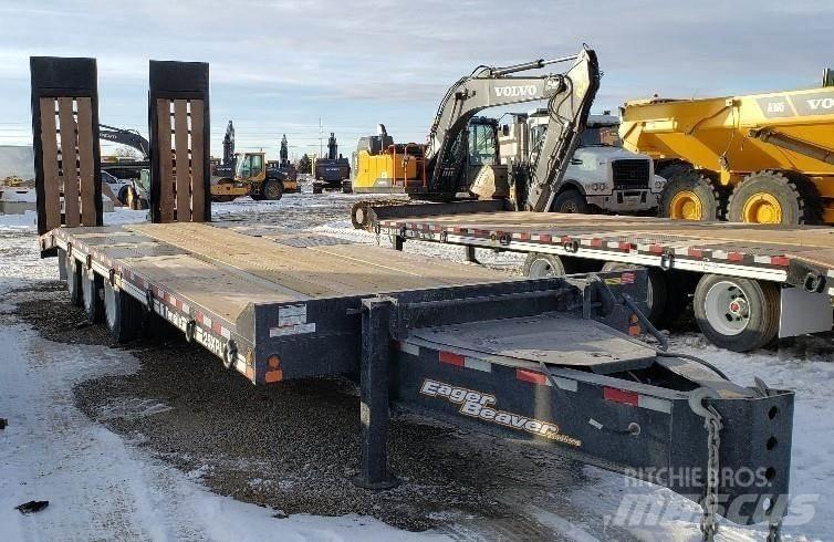 Eager Beaver  Low loader-semi-trailers