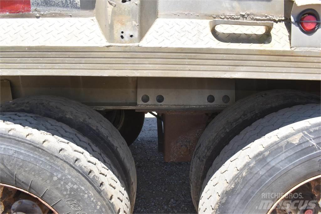 East Mfg  Tipper trailers