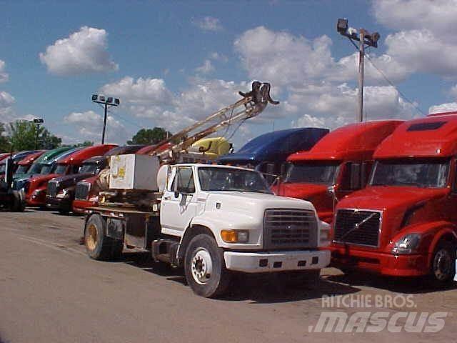 Ford F800 Municipal / general purpose vehicles