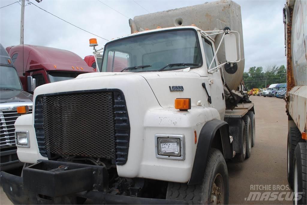 Ford L8000 Concrete trucks