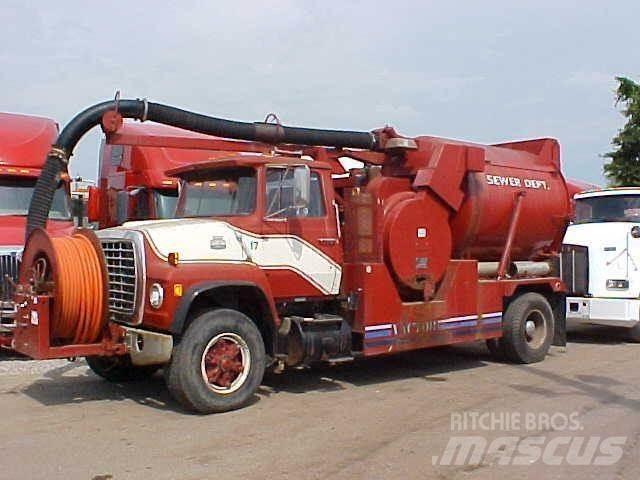 Ford L8000 Tanker trucks