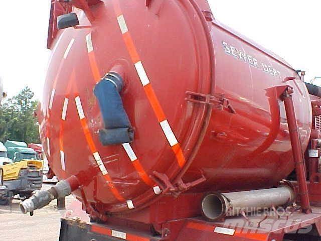 Ford L8000 Tanker trucks
