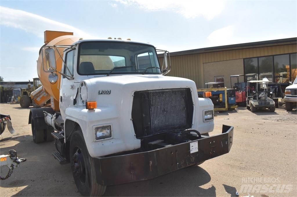 Ford LN7000 Concrete trucks