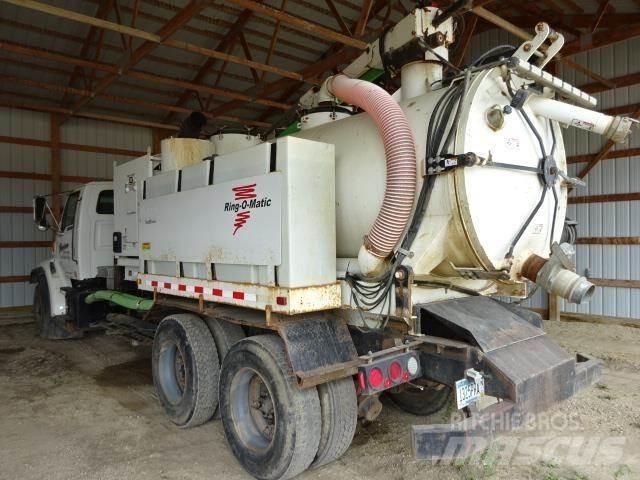 Ford LT9501 Tanker trucks