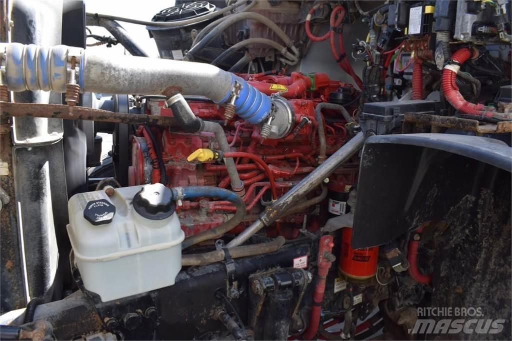 Freightliner 114SD Tanker trucks