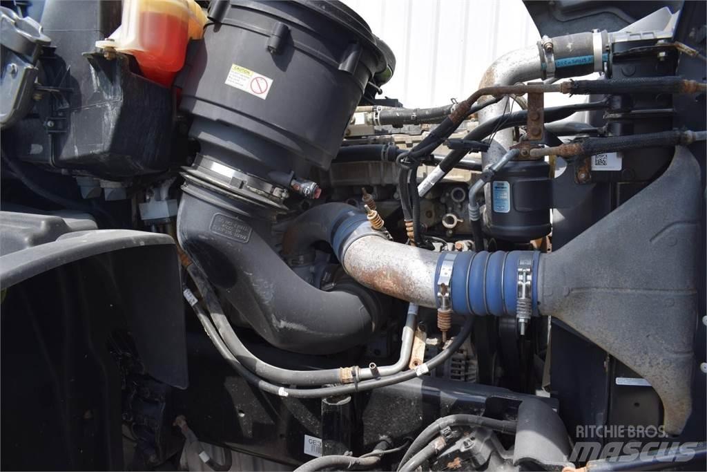 Freightliner 114SD Tanker trucks