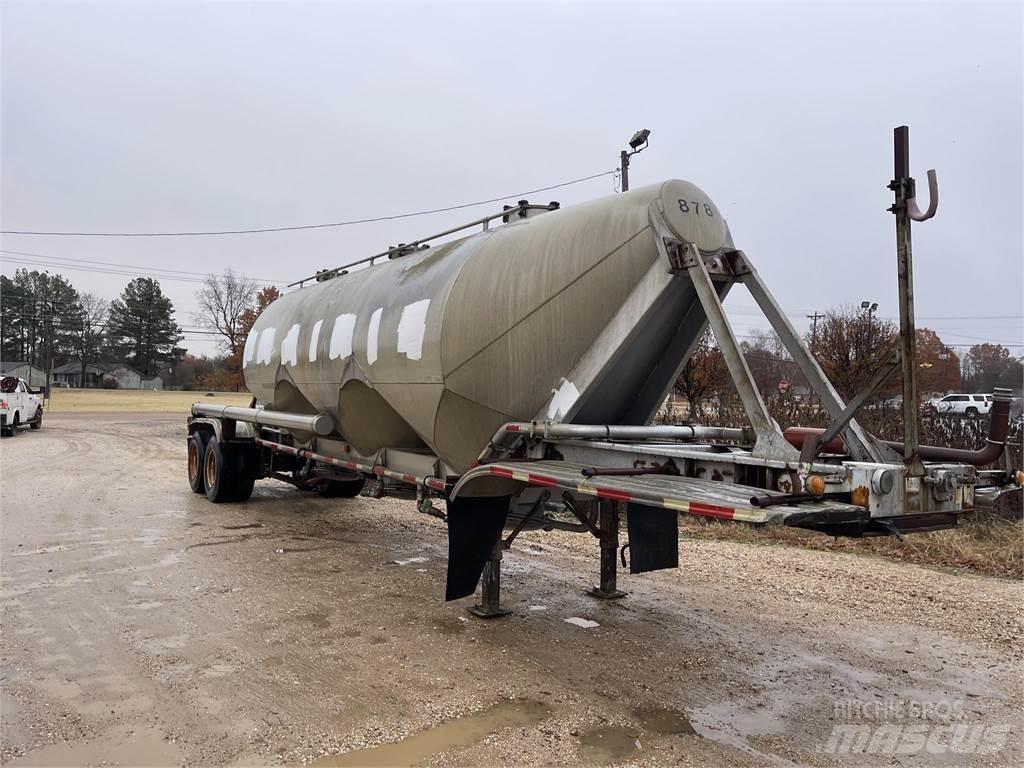 Fruehauf  Tanker trailers