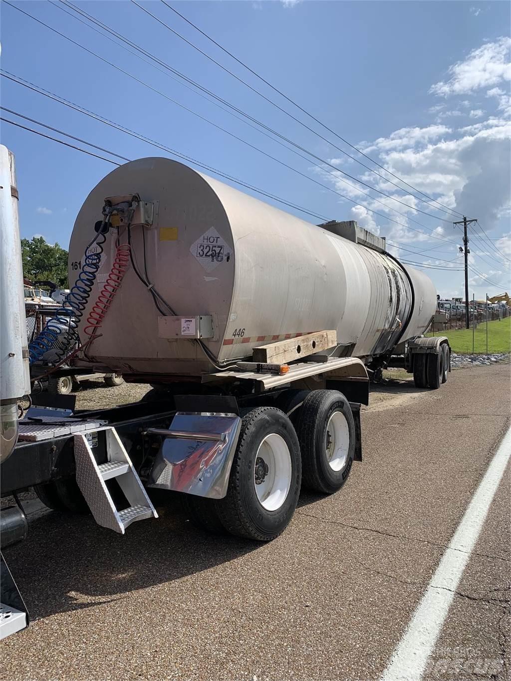 Fruehauf  Asphalt thermal containers
