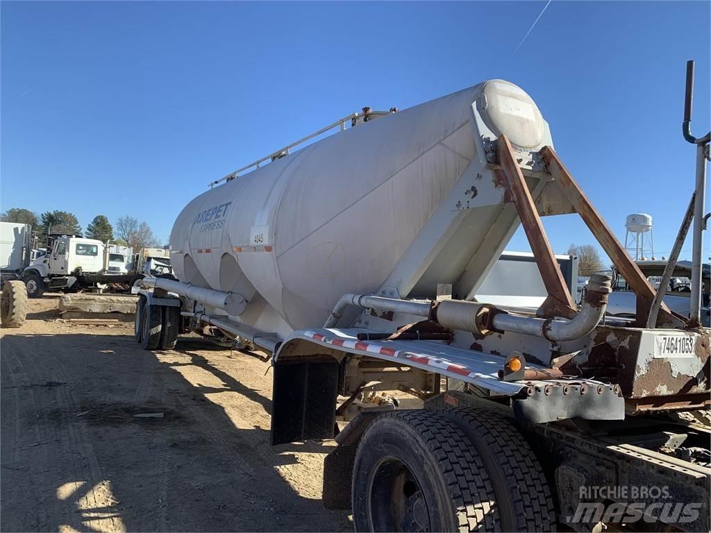 Fruehauf  Tanker trailers