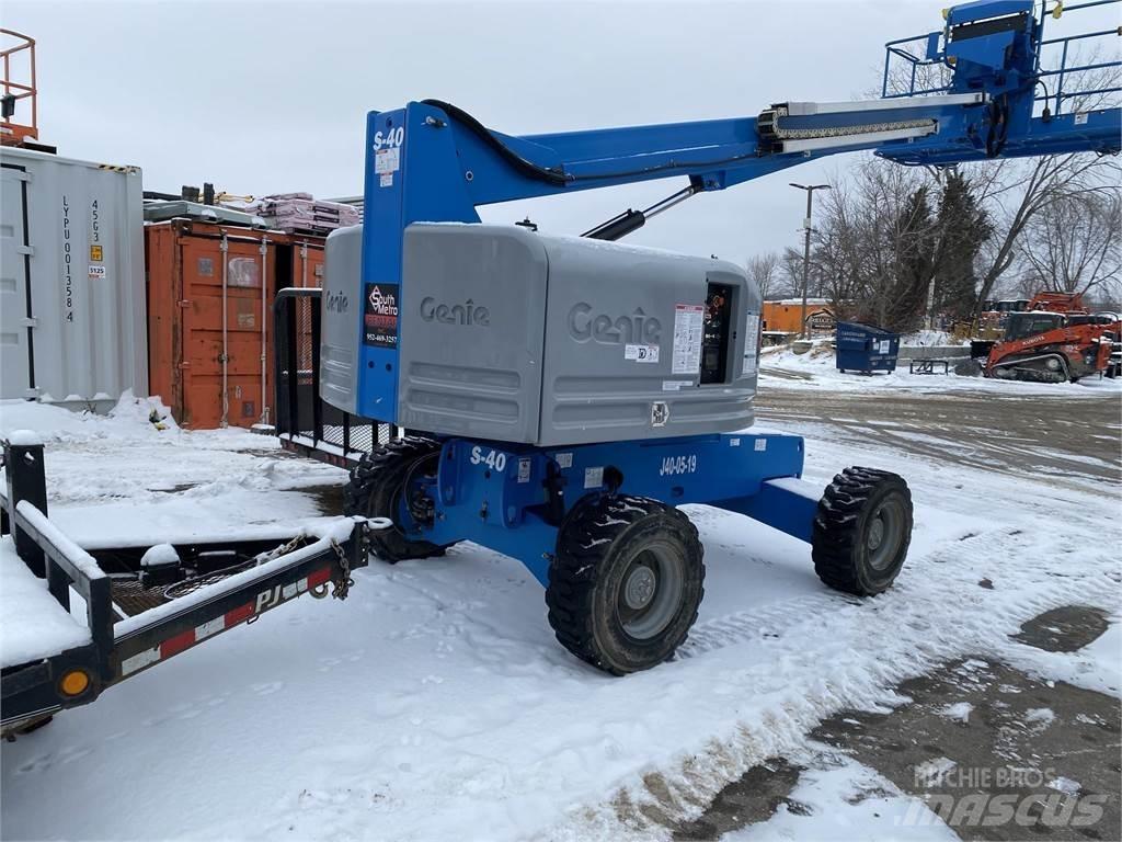 Genie S40 Telescopic boom lifts