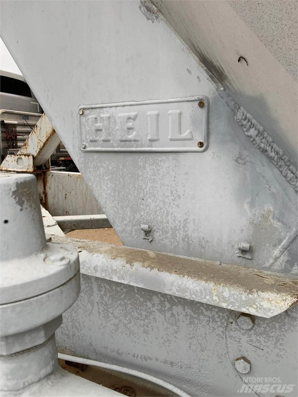 Heil  Tanker trailers