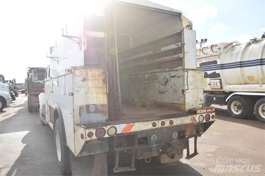 International 4700 Municipal / general purpose vehicles