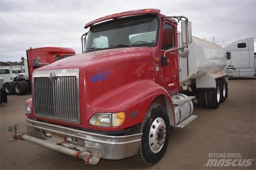 International 9200 Tanker trucks