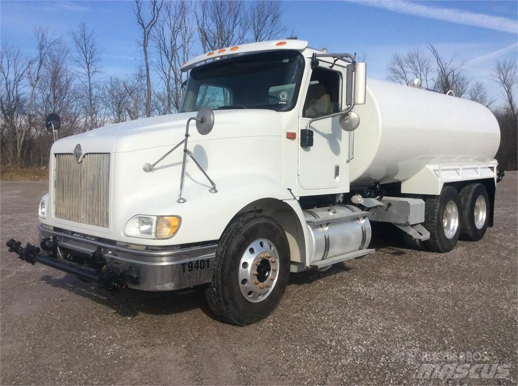 International 9400 Water bowser
