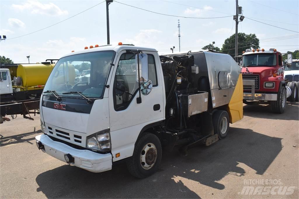 Isuzu NPR Sweeper trucks