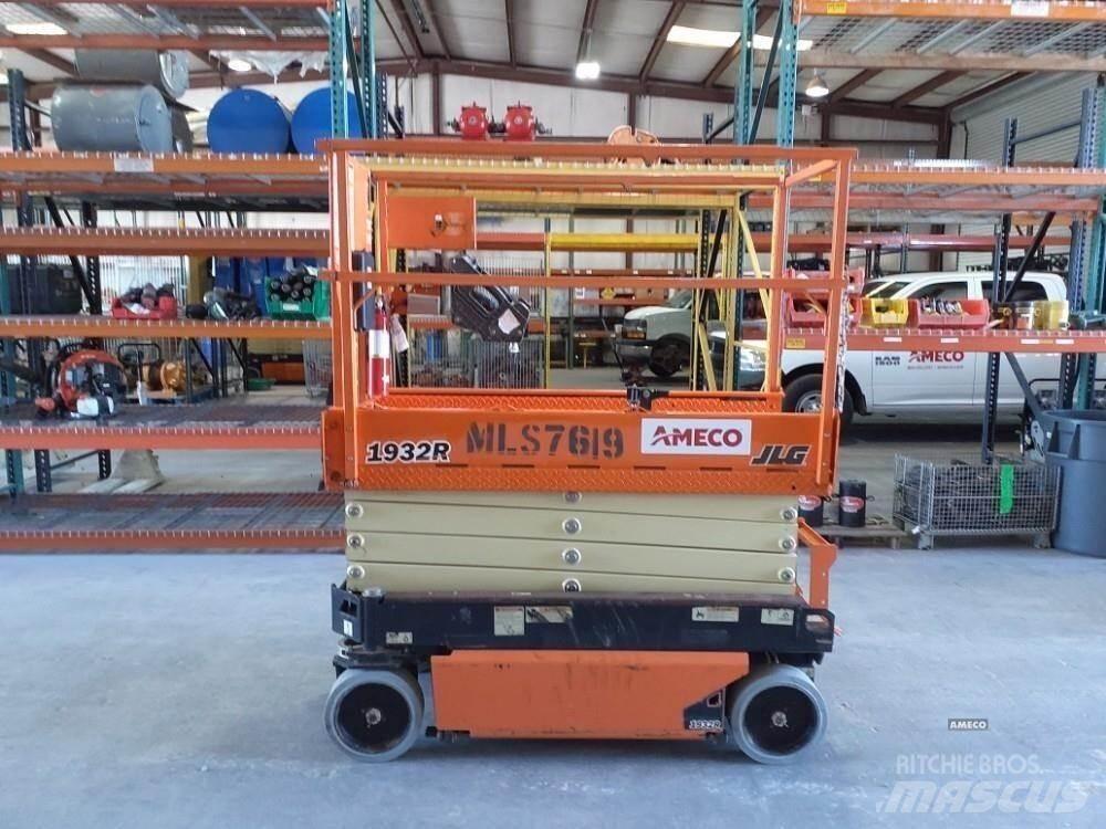 JLG 1932R Scissor lifts
