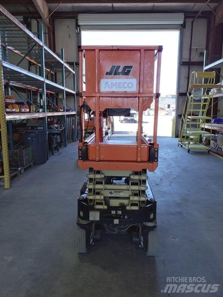 JLG 1932R Scissor lifts
