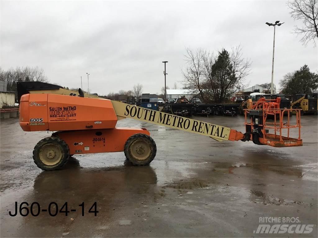 JLG 600S Telescopic boom lifts