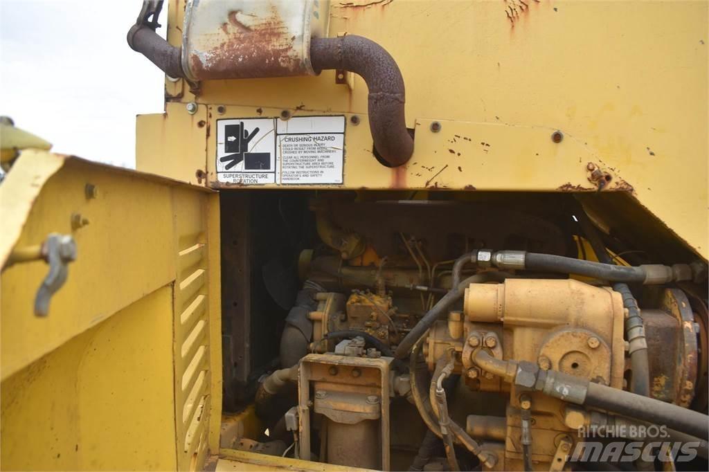 JLG 886 Rough terrain cranes