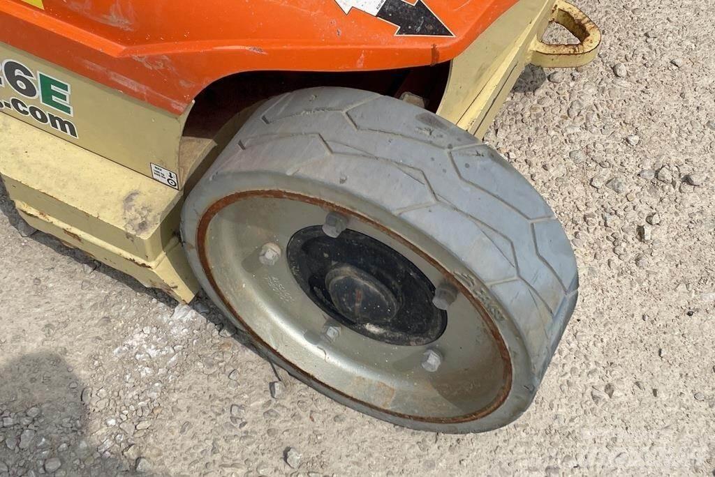 JLG TOUCAN 26E Used Personnel lifts and access elevators