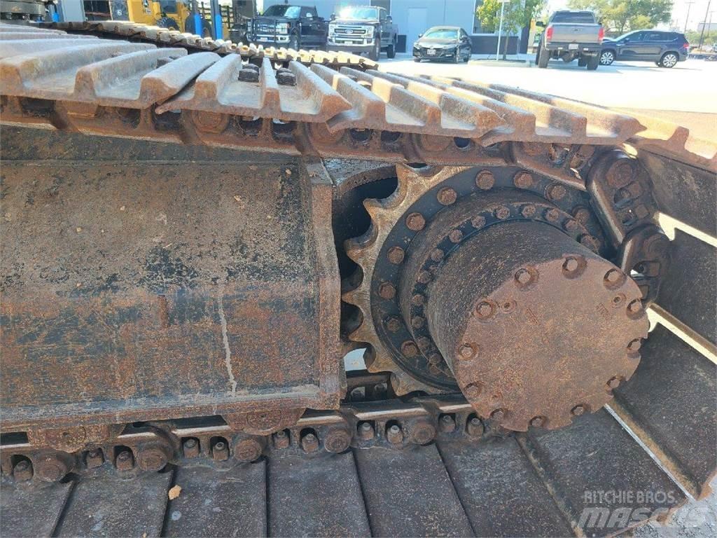 John Deere 210G LC Crawler excavators