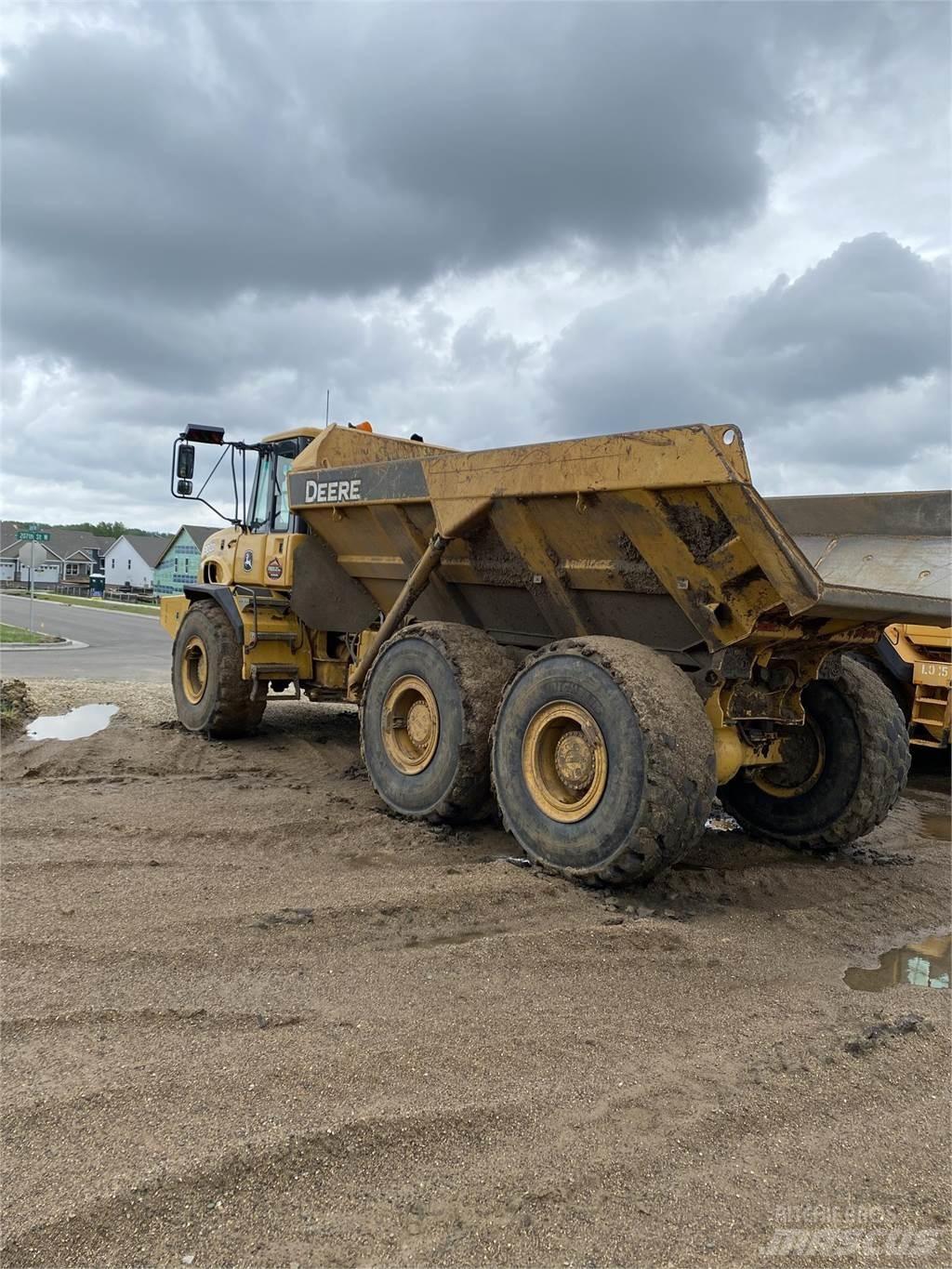 John Deere 300D Articulated Haulers
