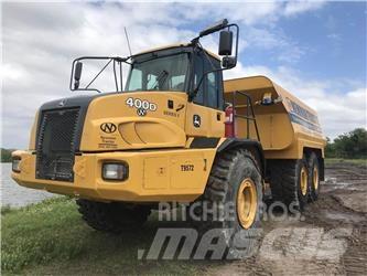John Deere 400D II Water bowser