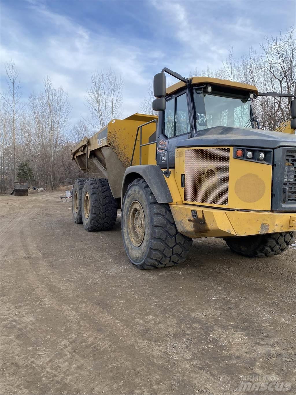 John Deere 410E Articulated Haulers