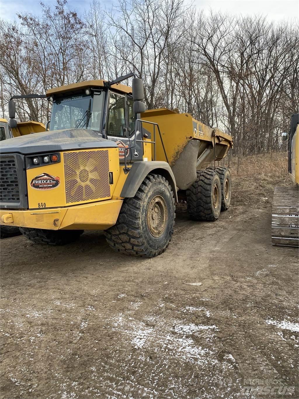 John Deere 410E Articulated Haulers
