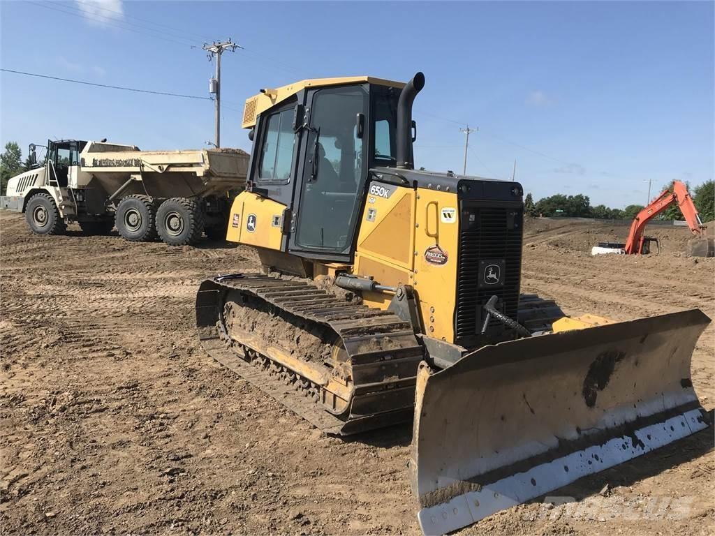 John Deere 650K LGP Crawler dozers