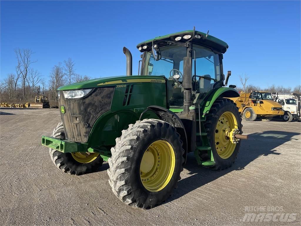 John Deere 7200R Tractors