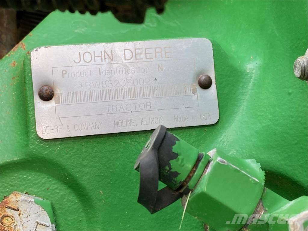 John Deere 8320 Tractors