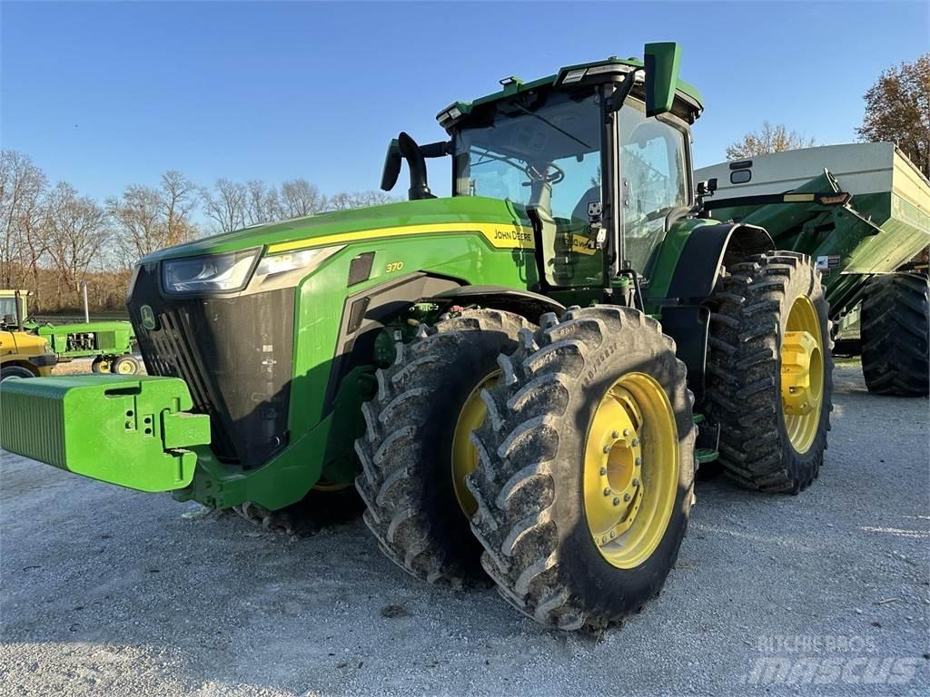 John Deere 8R 370 Tractors