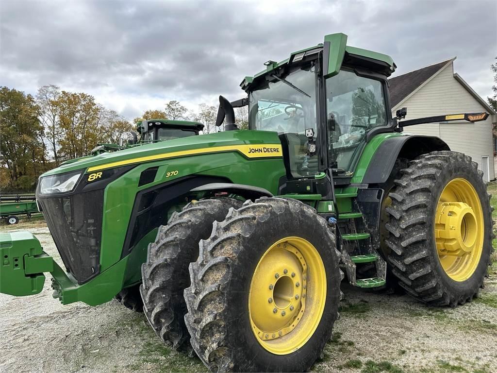John Deere 8R 370 Tractors