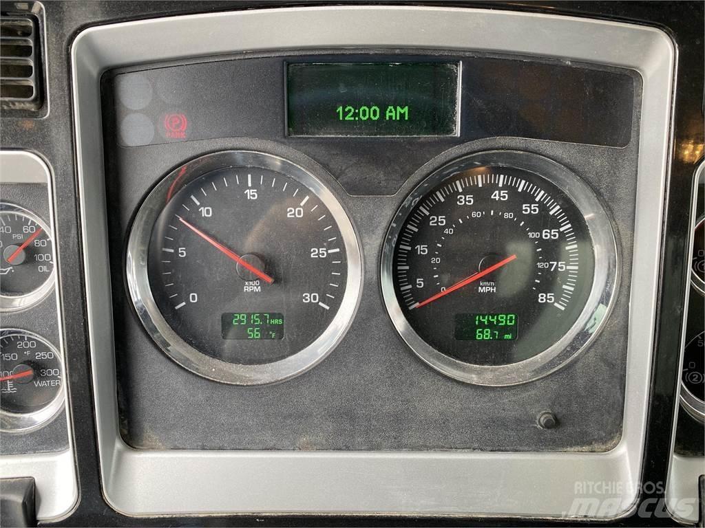 Kenworth T440 Water bowser