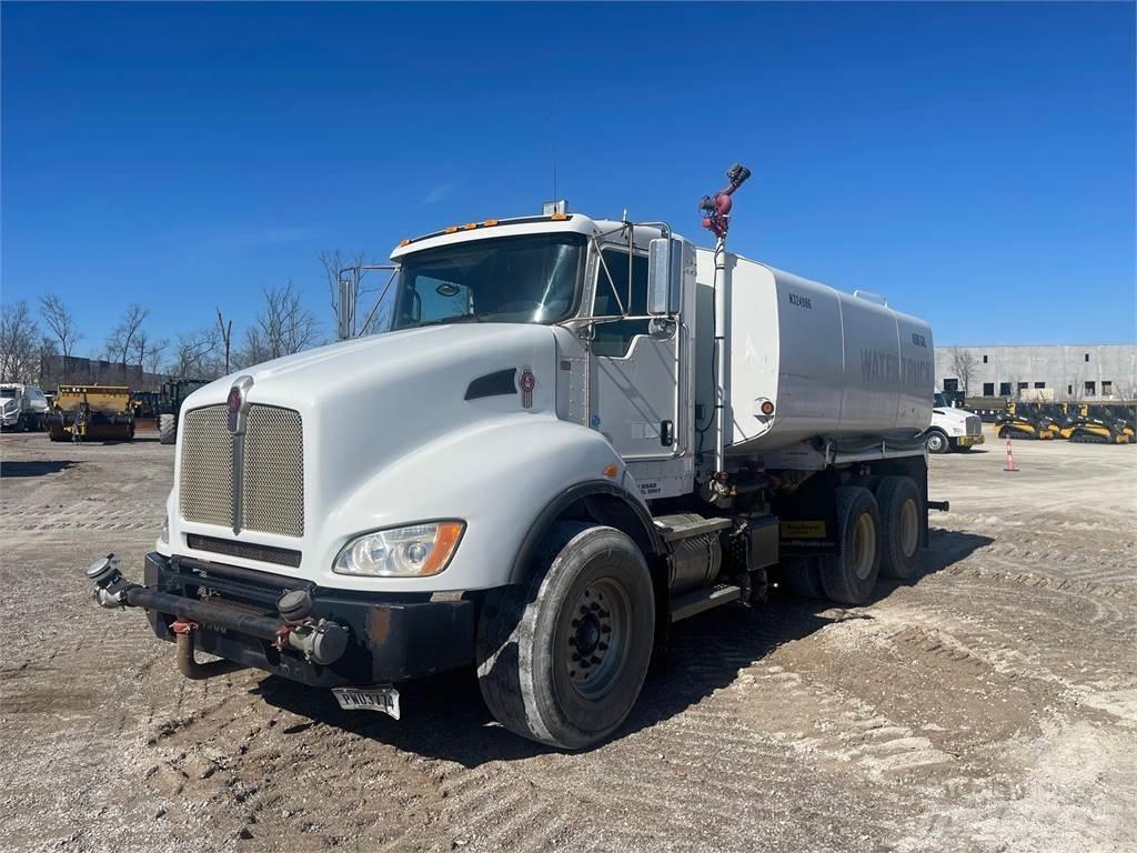 Kenworth T440 Water bowser